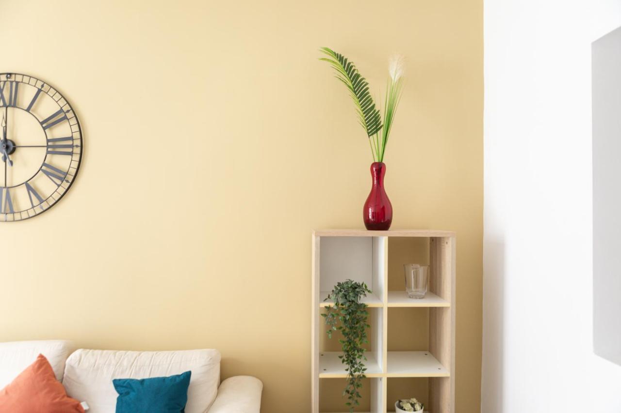 Entire Luxury Sliema Townhouse Steps From Beach Luaran gambar